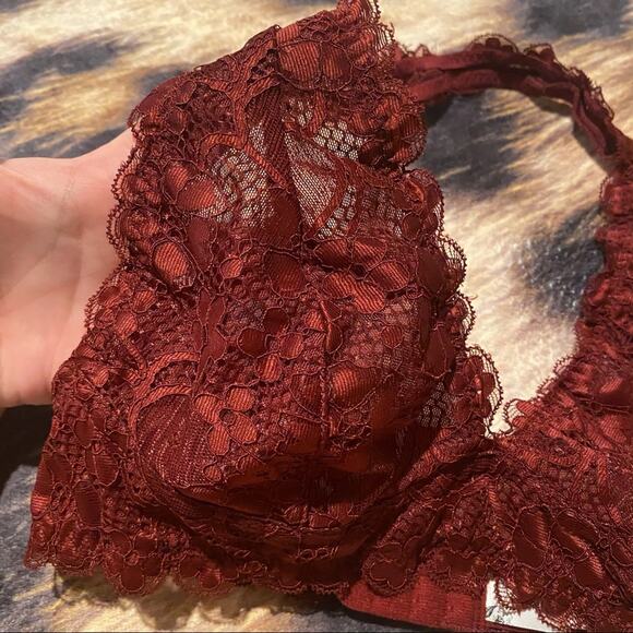 Wishlist Halter Top Lace Triangle Bralette Women's Size Medium Dark Red Unpadded - Picture 6 of 10